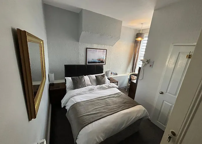 Lee & Chris\'S Belvedere - Adults Only